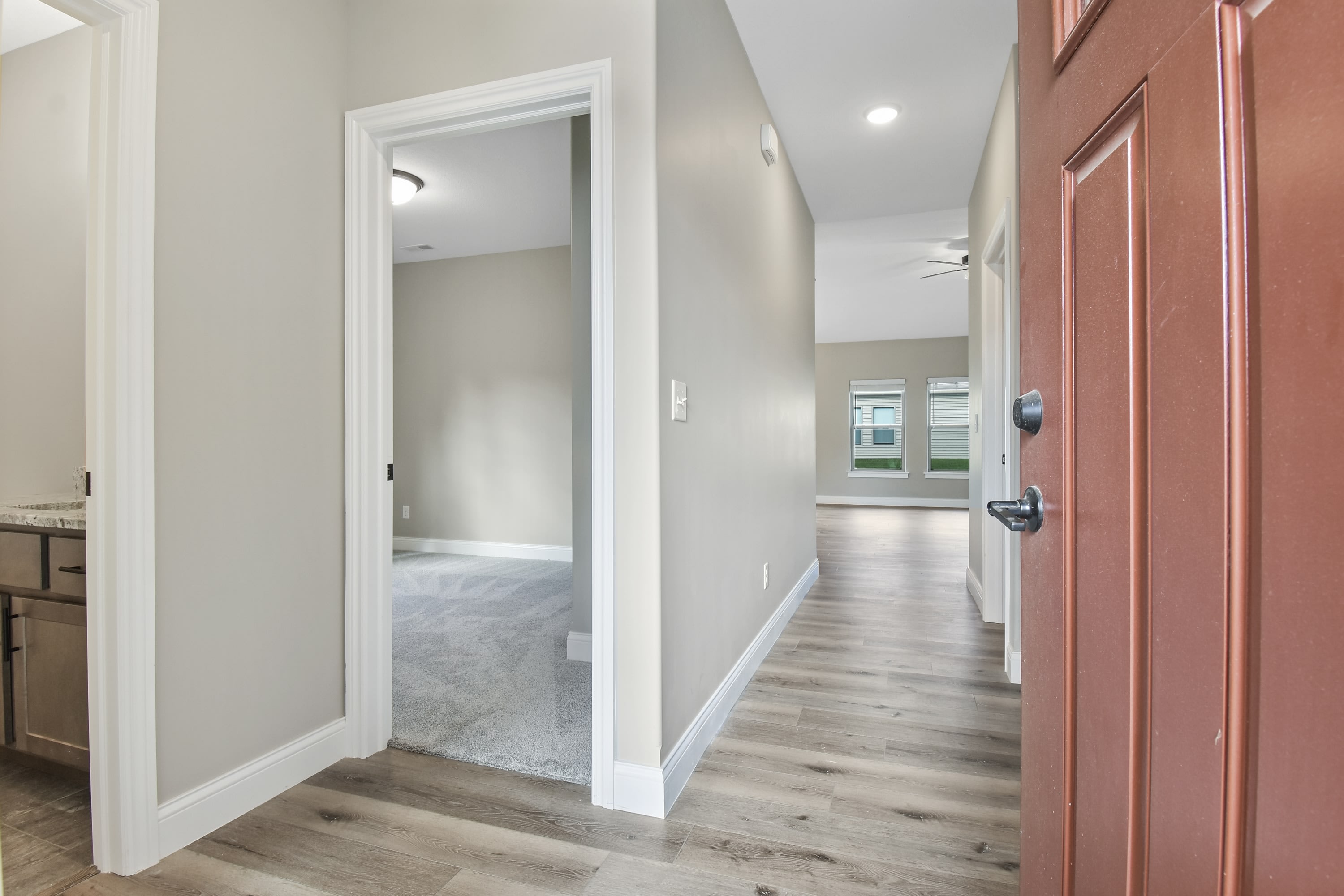 1610 Delane Drive, B – photo 1