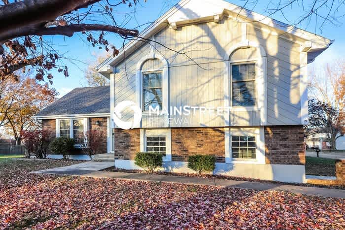 8214 166th Street – photo 1