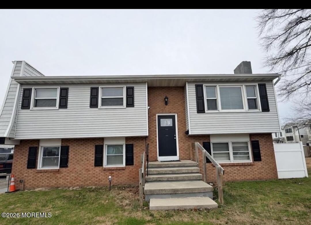 2133 Bridge Avenue – photo 1