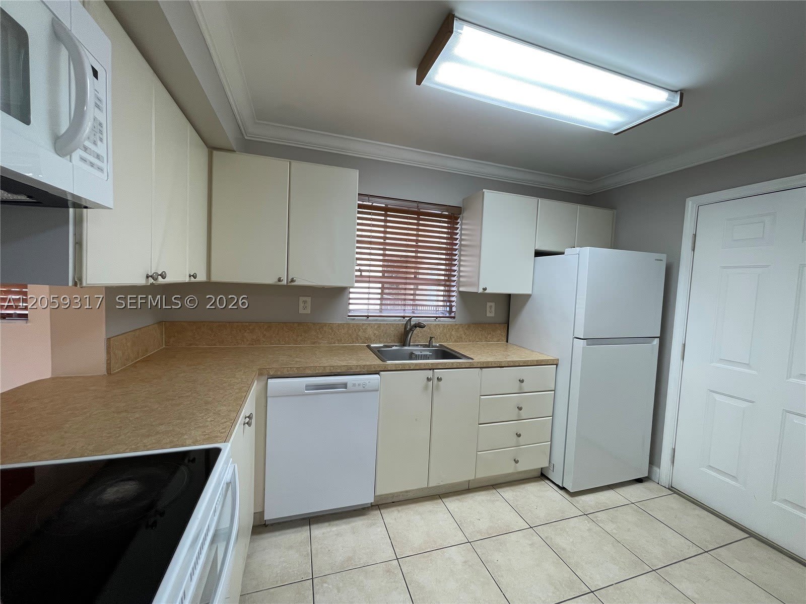 8600 SW 109th Ave – photo 2