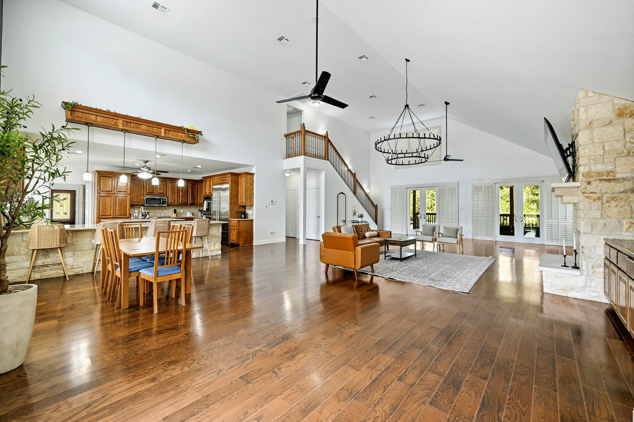211 Moore Lane – photo 2