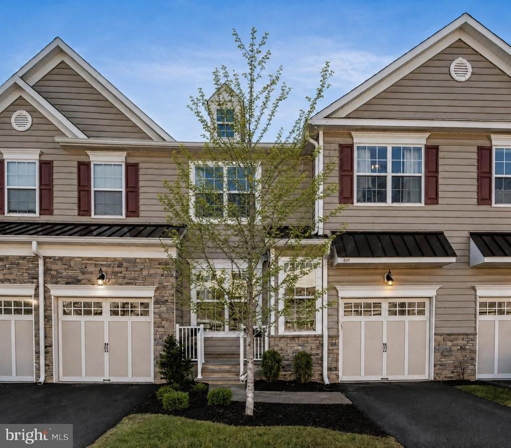 93 Autumn Lane – photo 1