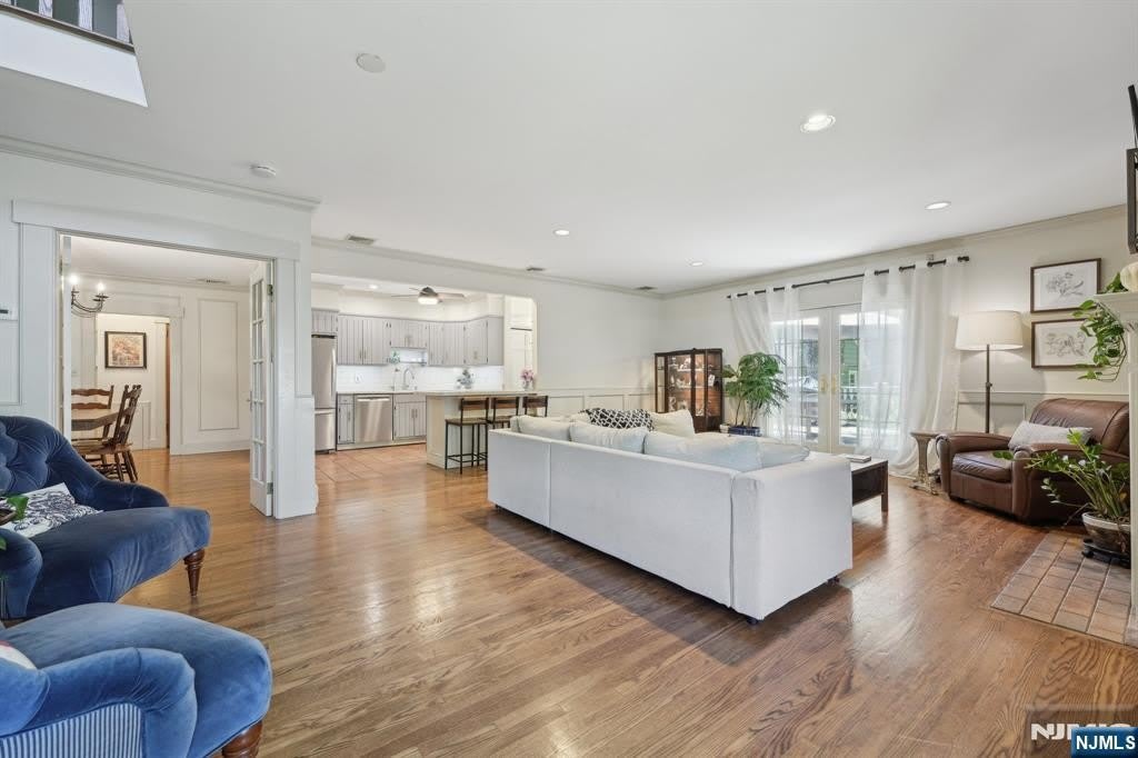 211 Pinelynn Road – photo 5