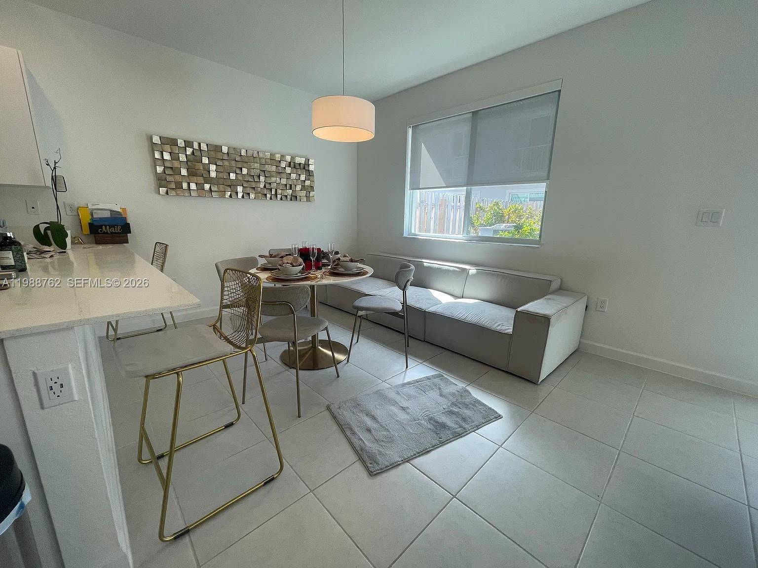 728 Southeast 14th Court – photo 5
