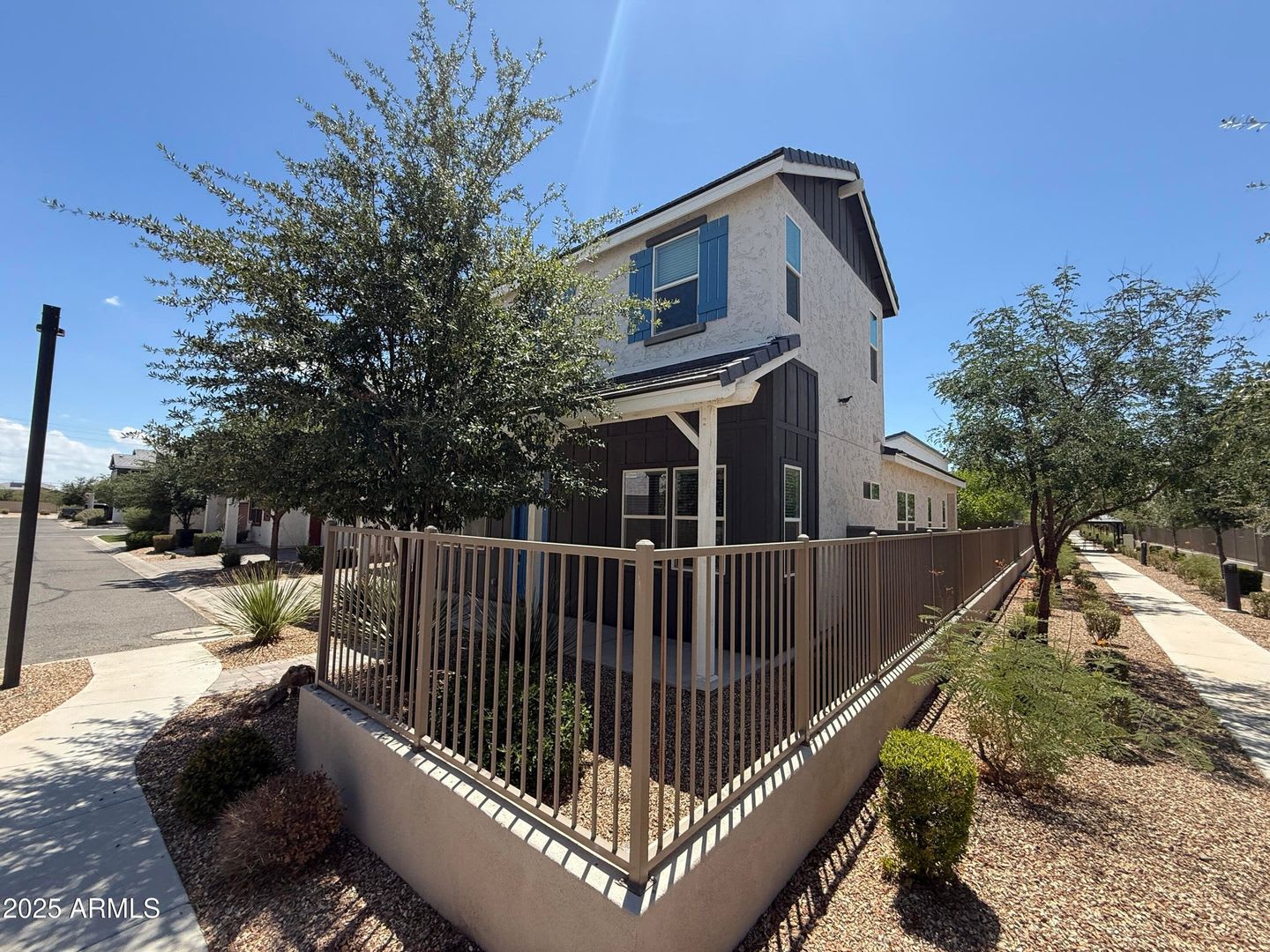15694 W Melvin St – photo 2