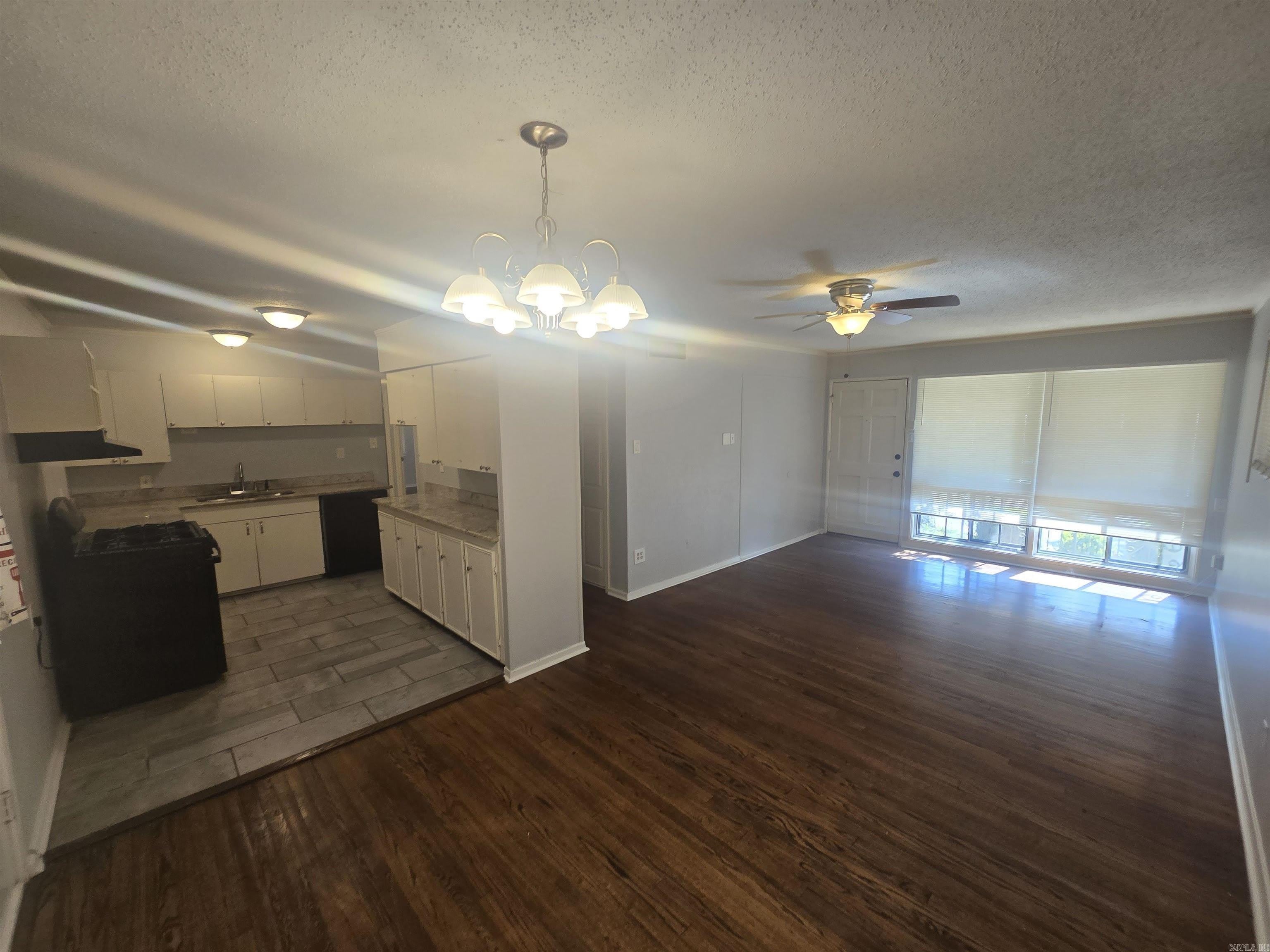 4 Delrose Drive – photo 3