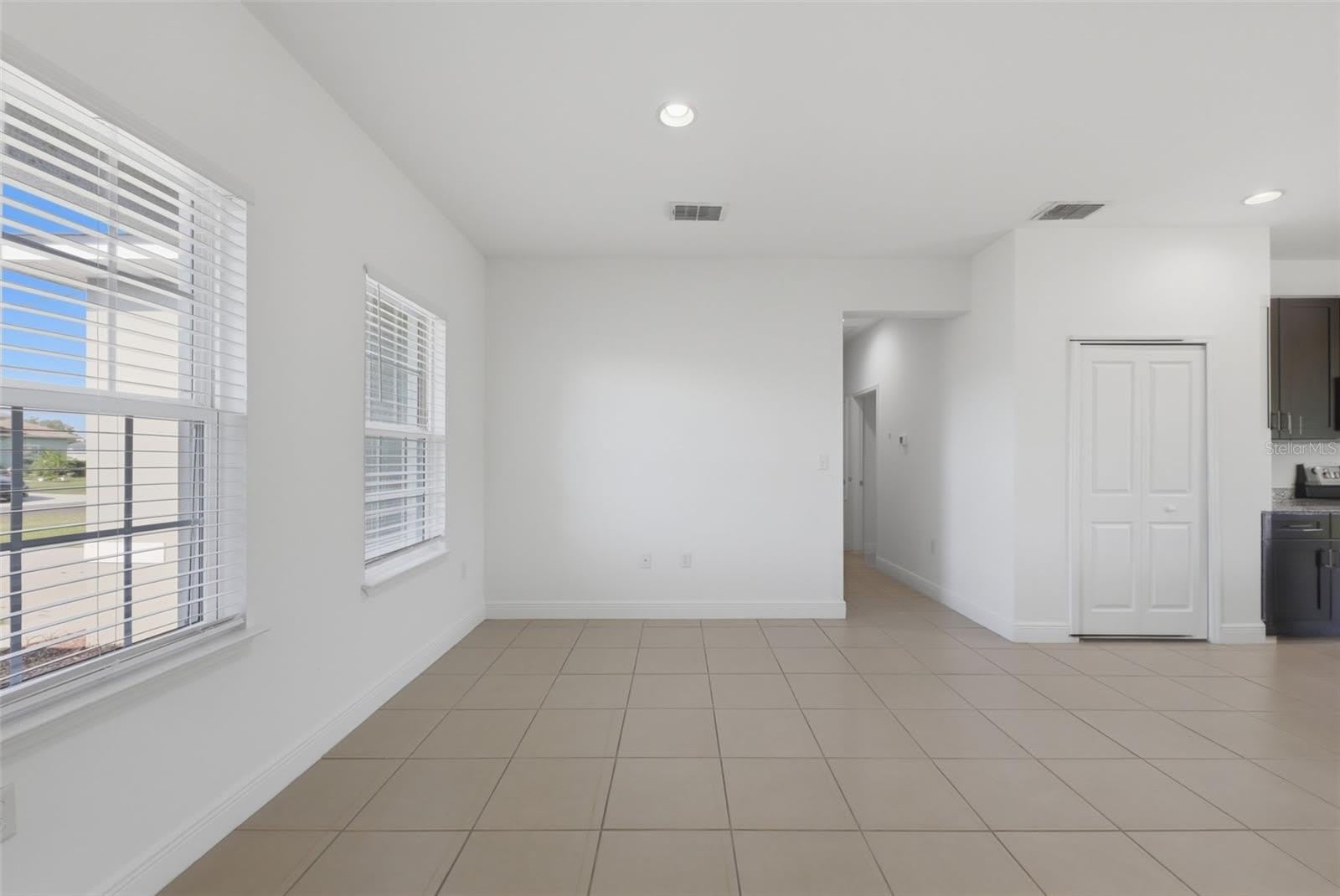304 Begonia Court – photo 5