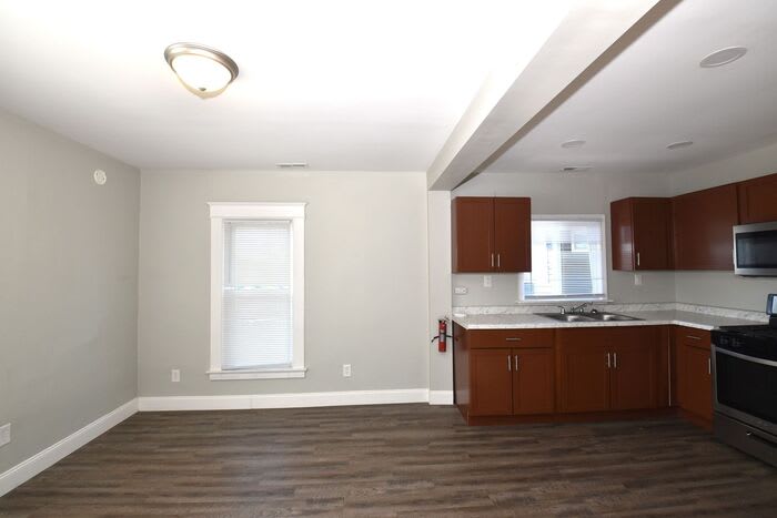 113 1/2 South West Street – photo 4