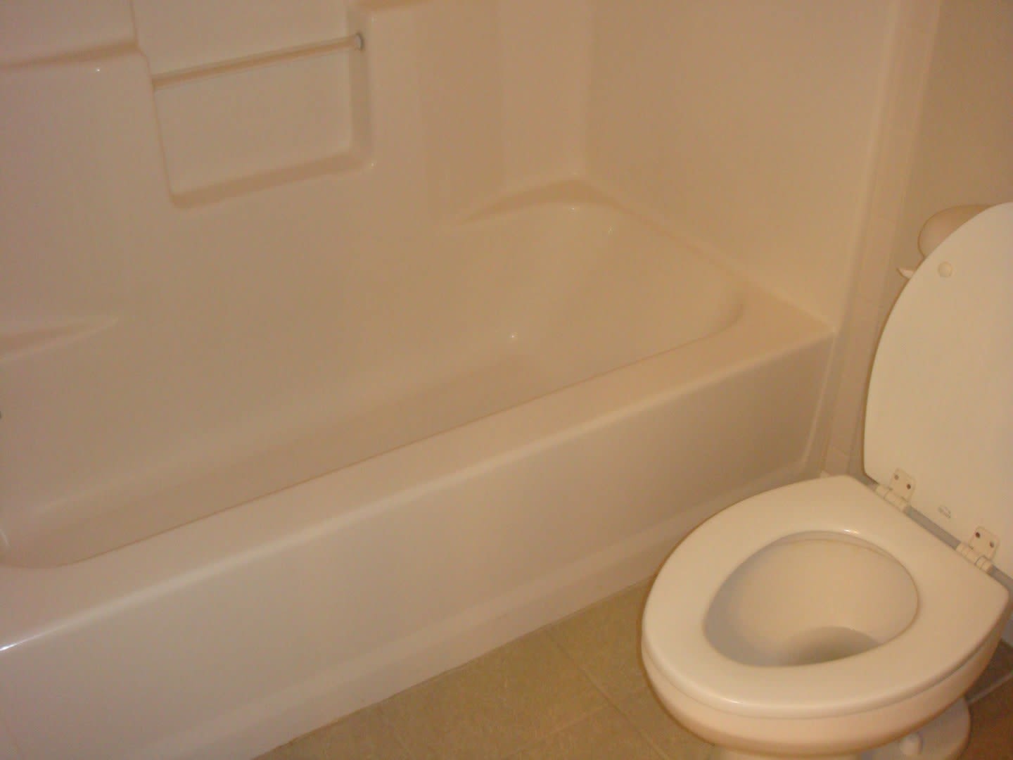 Four Bedroom Two Bath In Hahira – photo 5