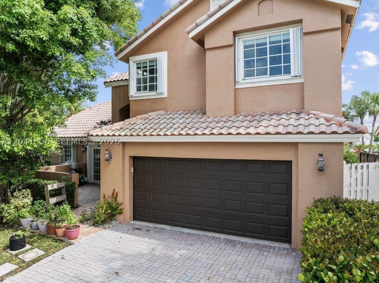 1179 Laguna Springs Dr – photo 3