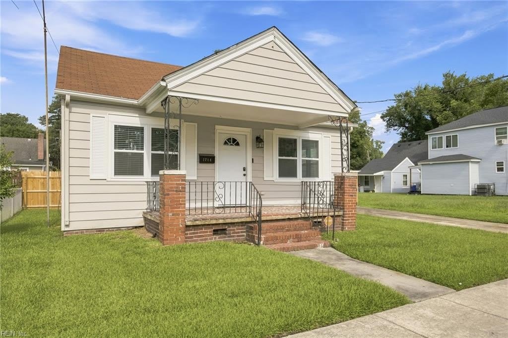 1714 Richmond Avenue – photo 3