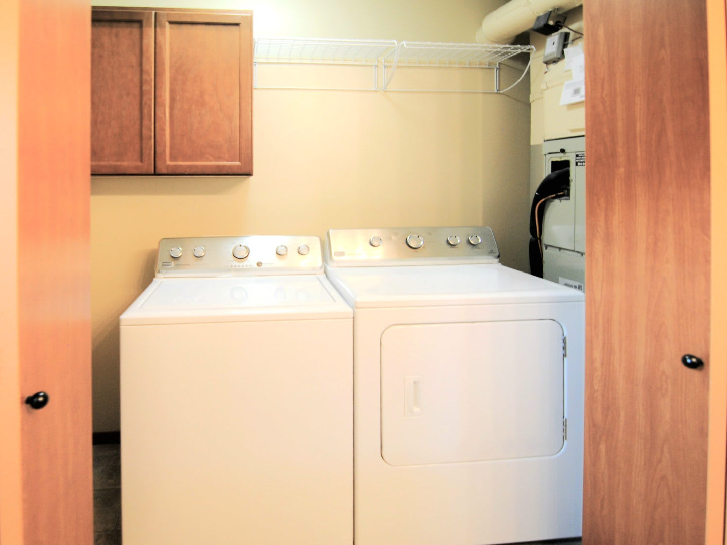 Two Bedroom Home in The Cottages at Saddlerock Neighborhood! – photo 5