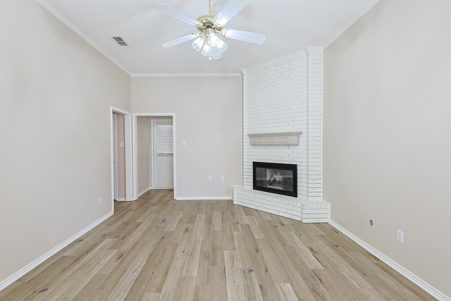 9708 Aberdeen Avenue – photo 4