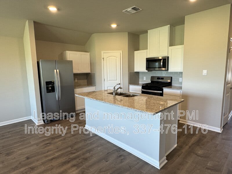 116 Romain Picard Dr – photo 3