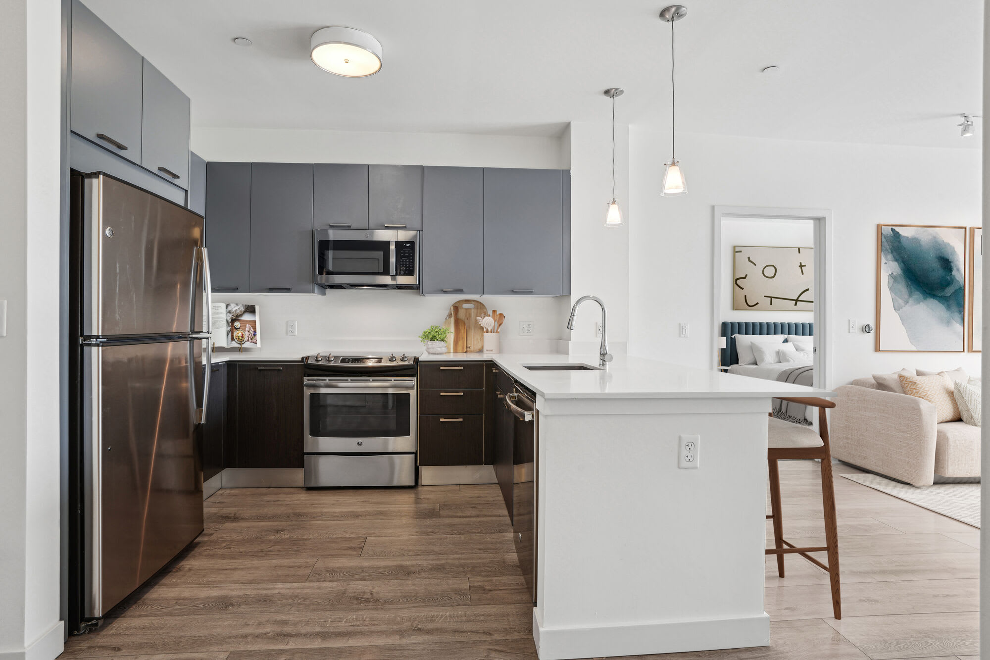 West of Chestnut – photo 1