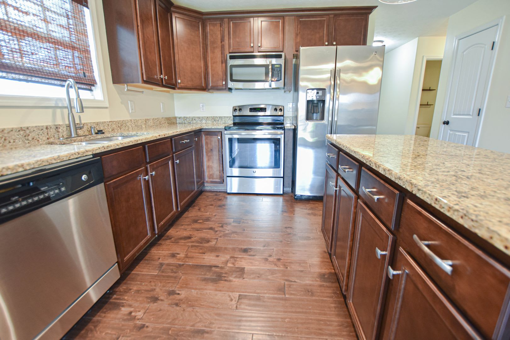 Pet Friendly Four Bedroom! – photo 5