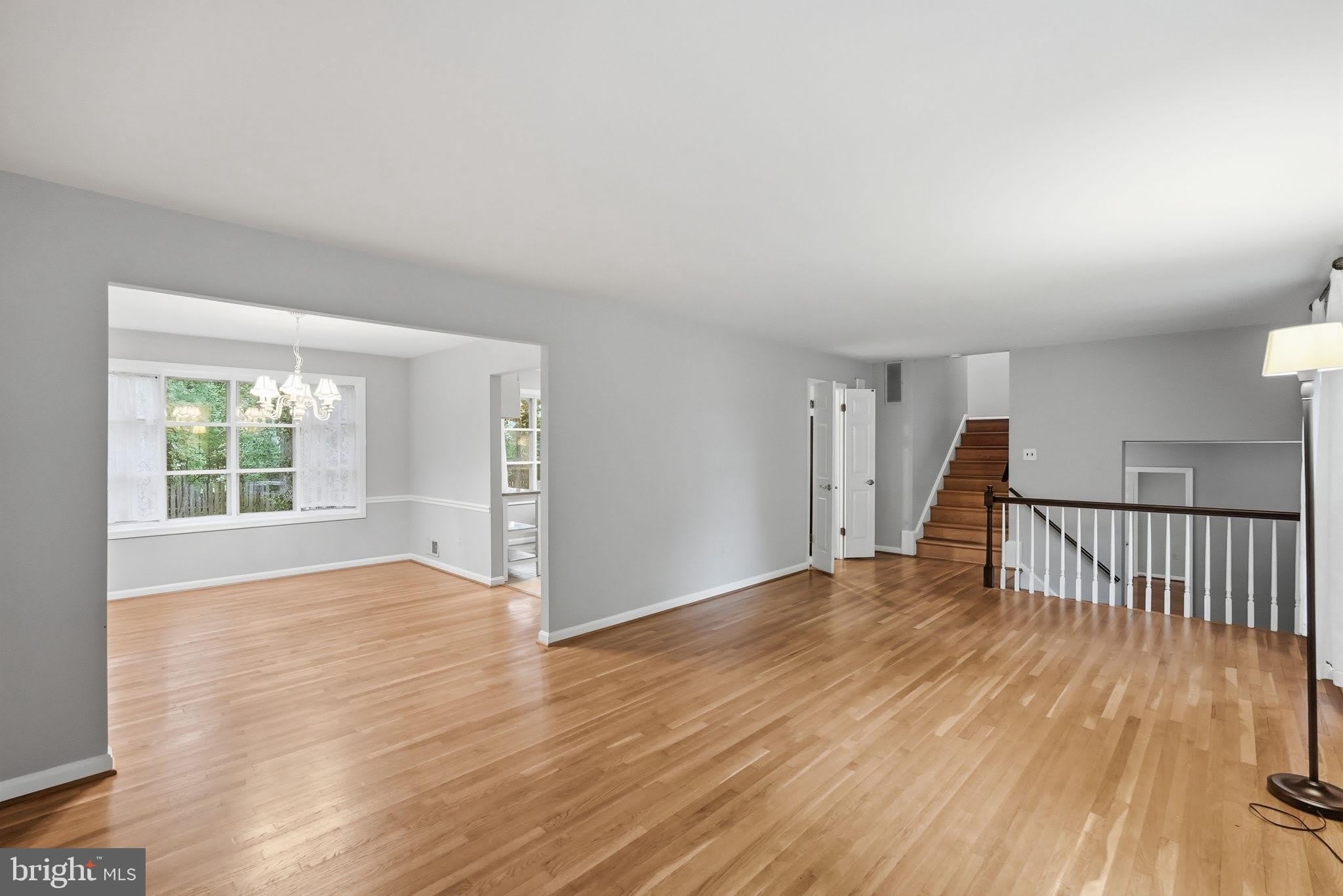 809 WOODLEY Drive – photo 4