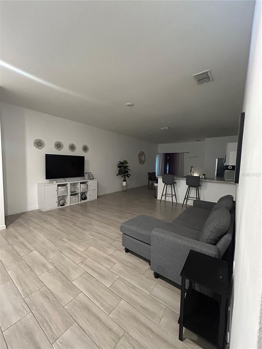 699 W KALEY Street – photo 3