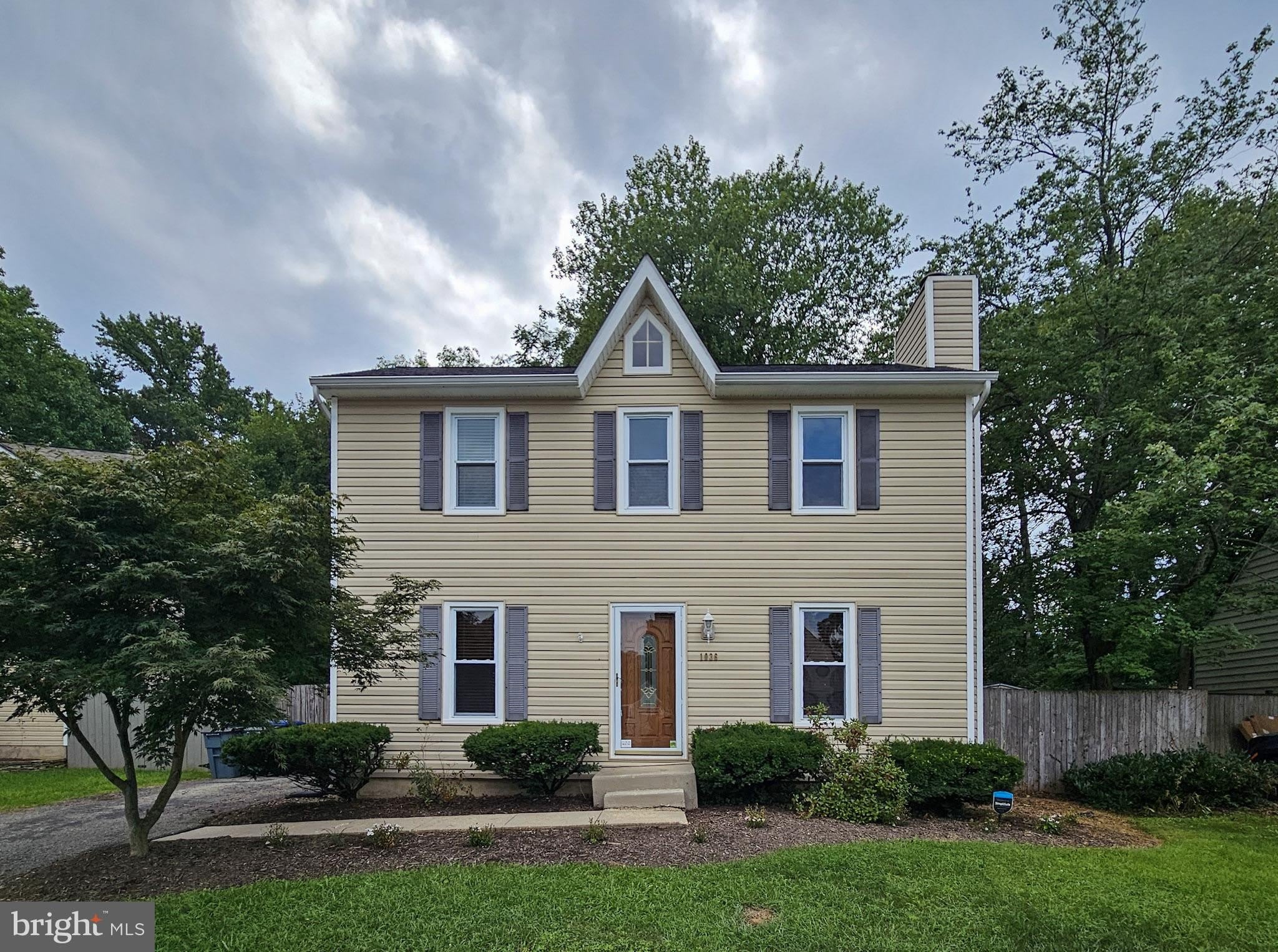 1036 HYDE PARK Drive – photo 1