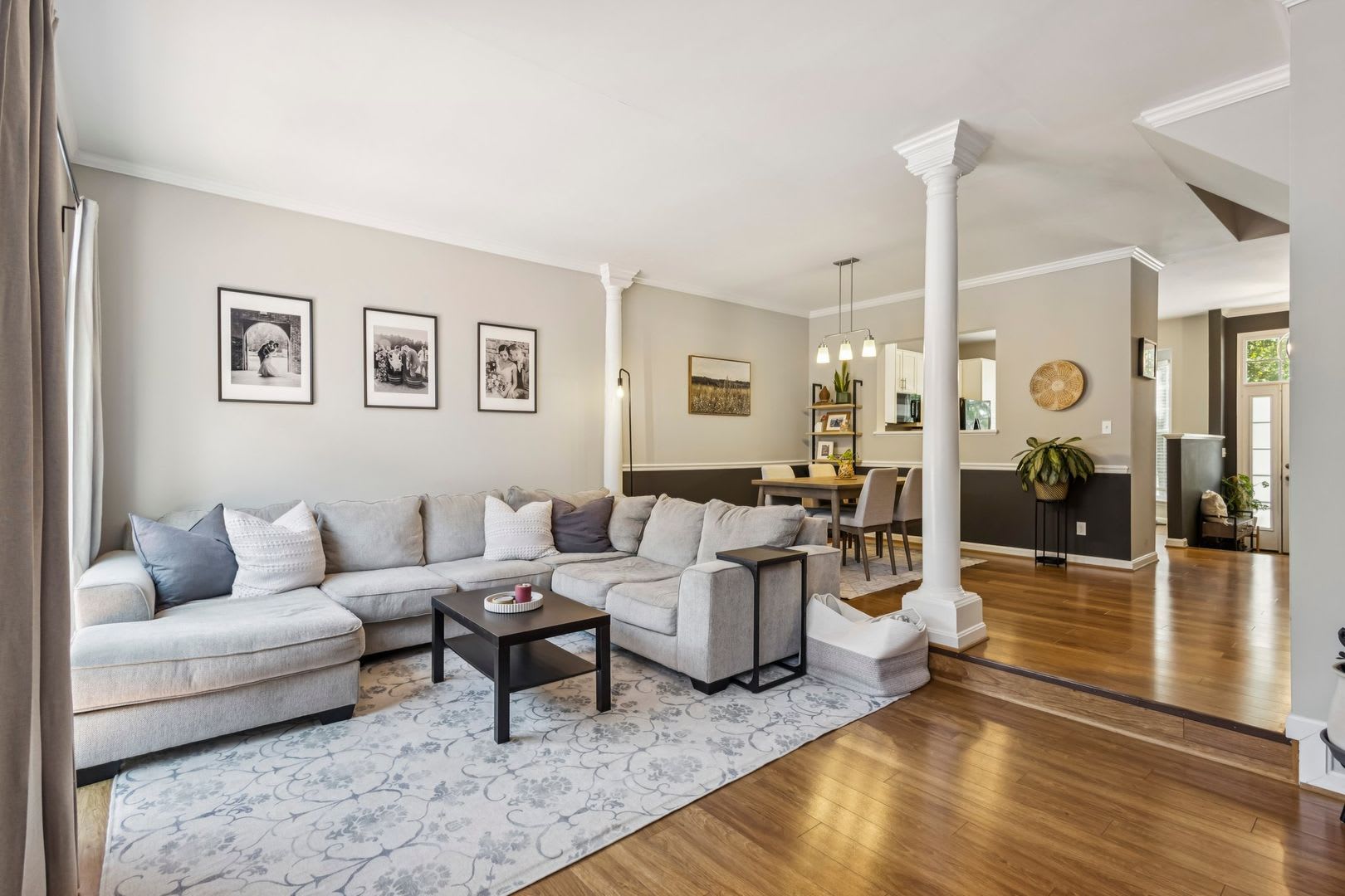 This Spacious 4 Bedroom 3 5 Bath Townhome Has Been Beautifully Refreshed And Is Ready For You To Make It Your Own In A Community Full Of Amenities – photo 5