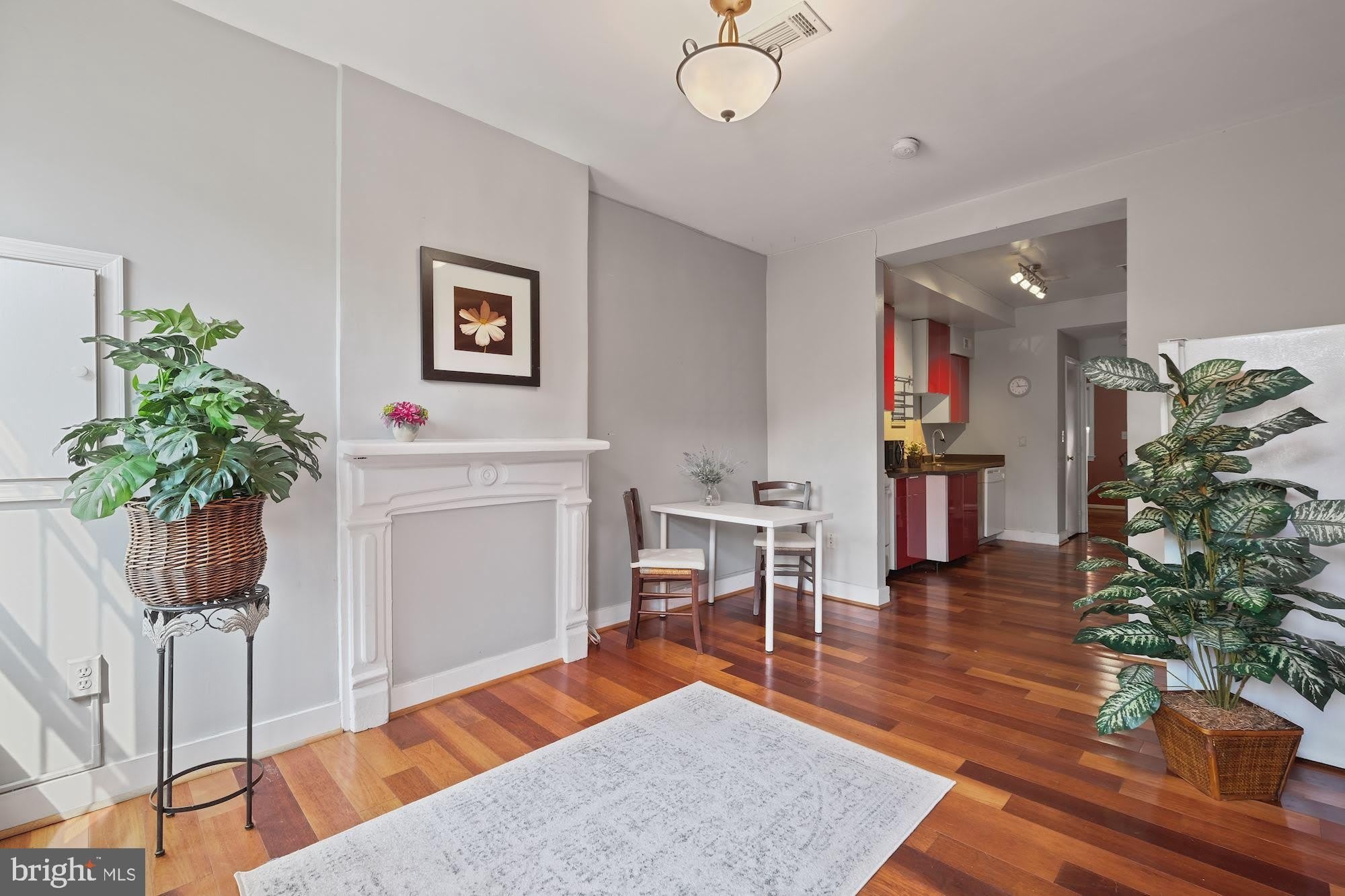 1005 V Street NW – photo 3
