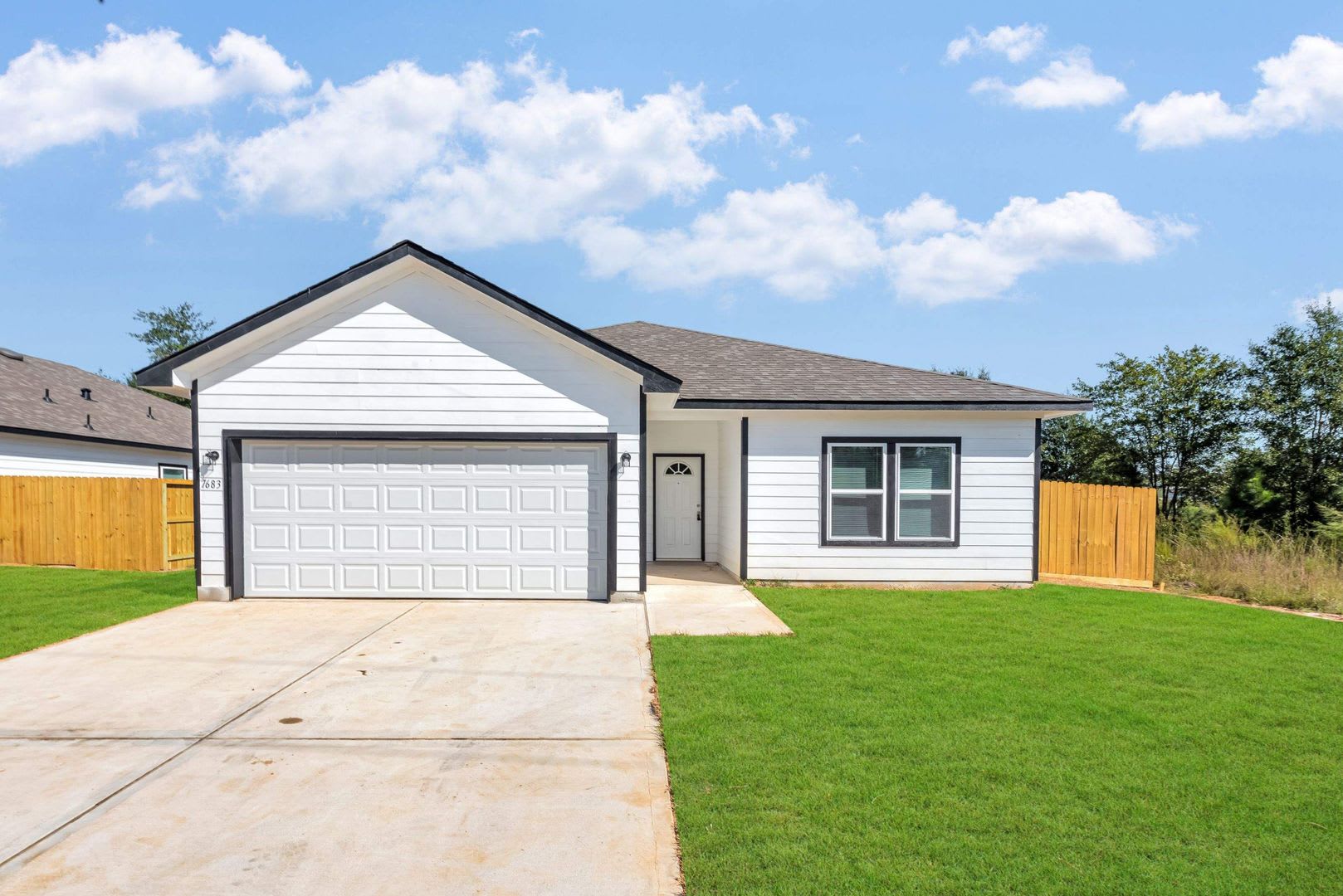 1206 Denison Ave ***Ask about our No Cash Security Deposit Option*** – photo 1