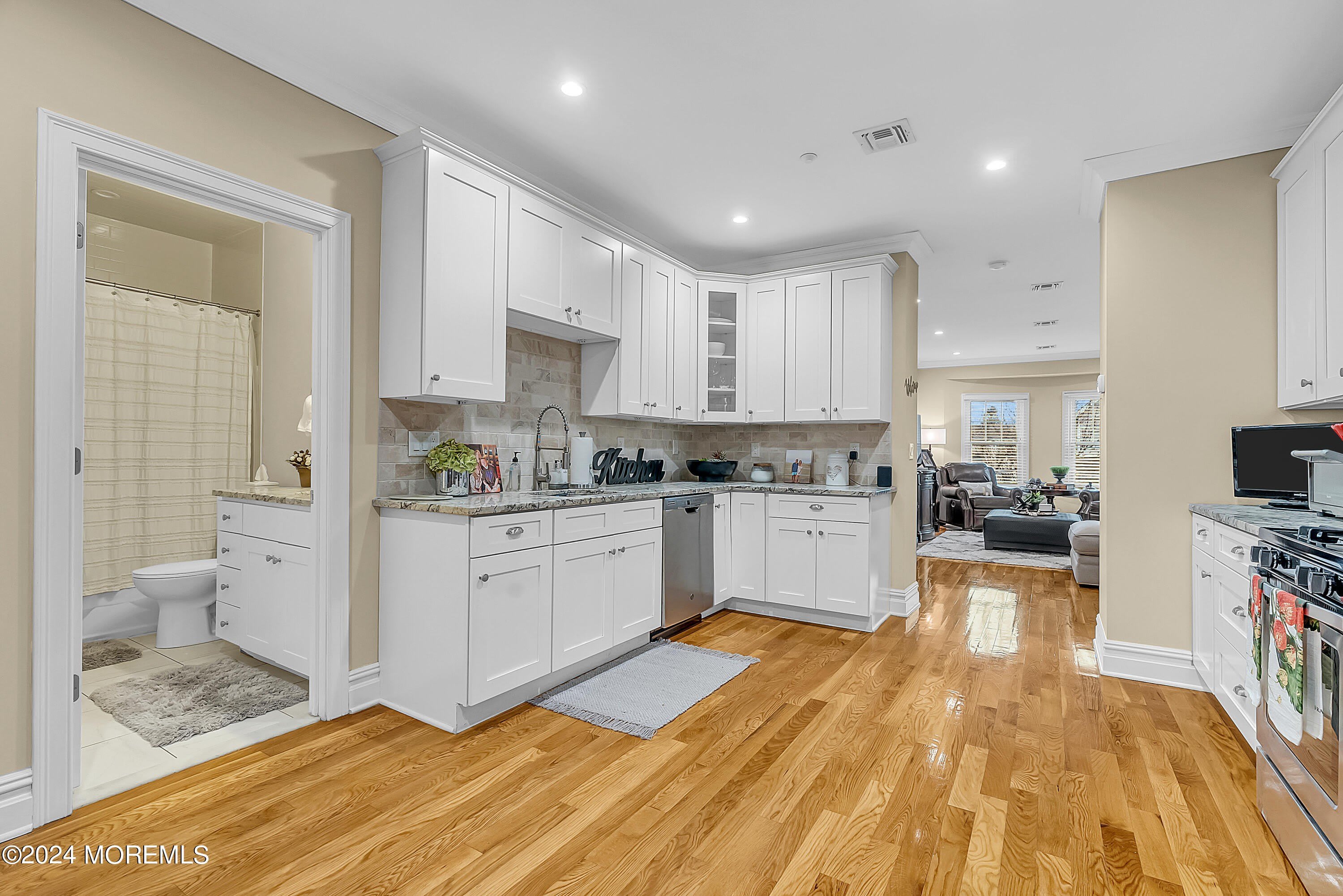 564 Sairs Avenue – photo 2