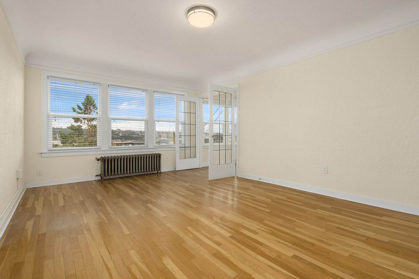 1105 5Th Ave N – photo 3