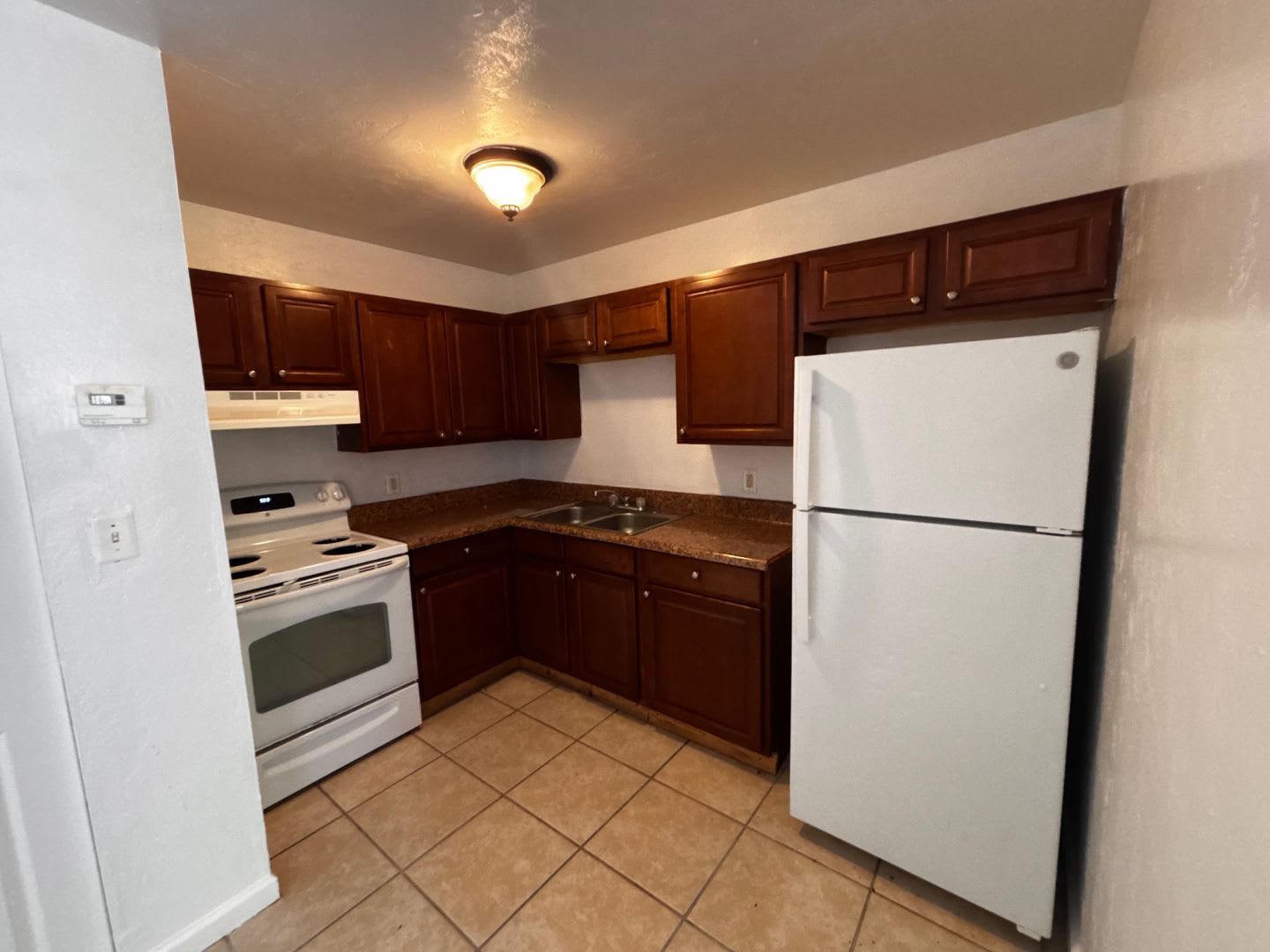 911 SW 59TH TER – photo 2