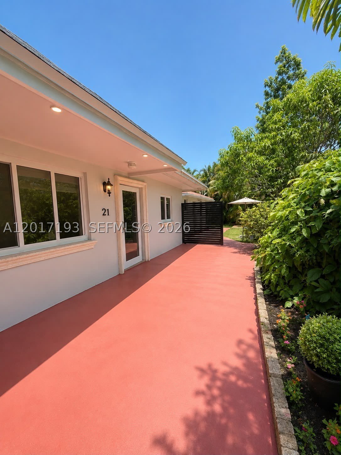 235 SW 64th Ave – photo 2