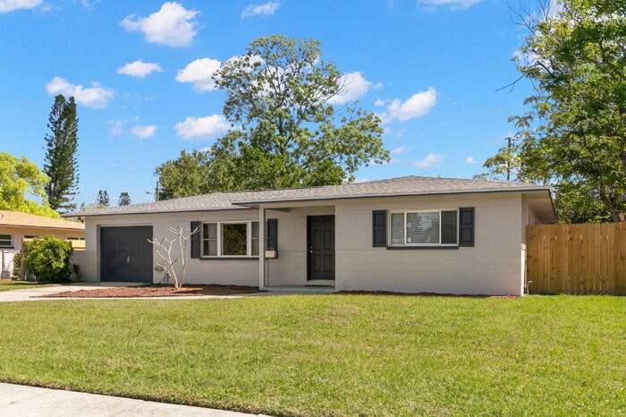 5546 5th Street South – photo 2
