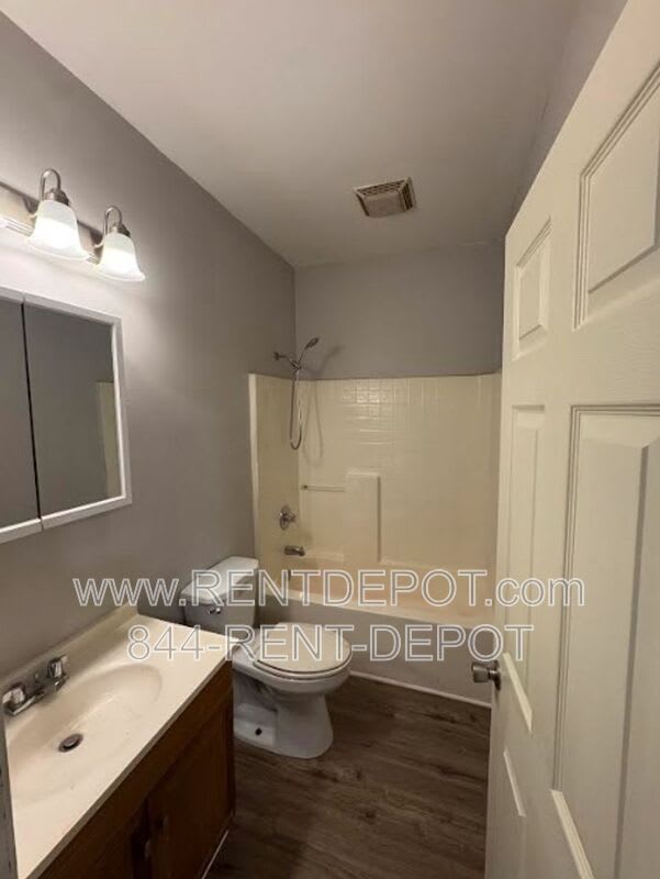 1332 E Illinois – photo 4