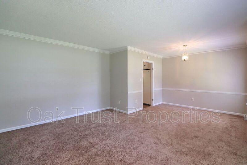 2395 Vistavia Rd – photo 4