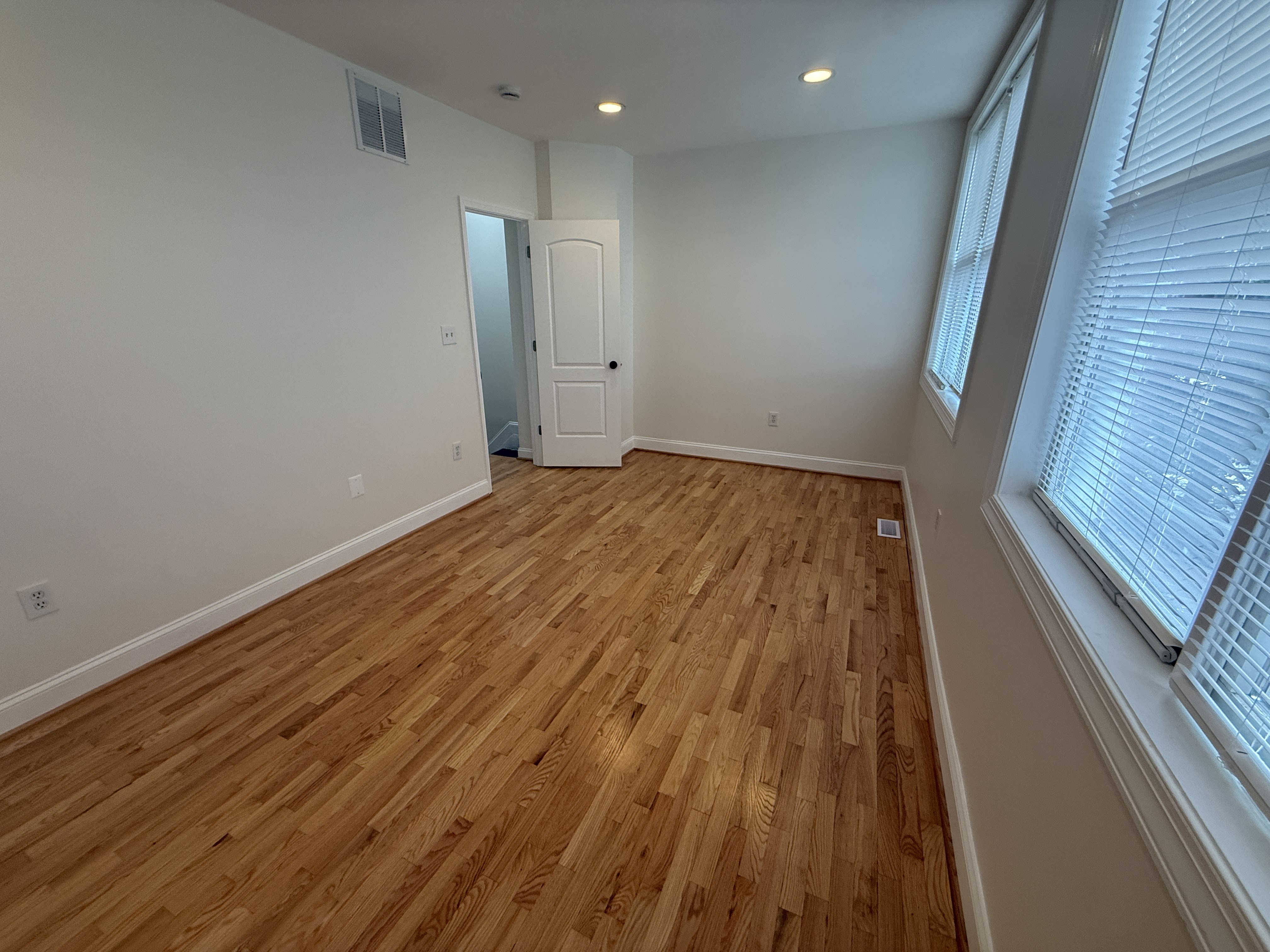 201 Willow Spring Rd – photo 2