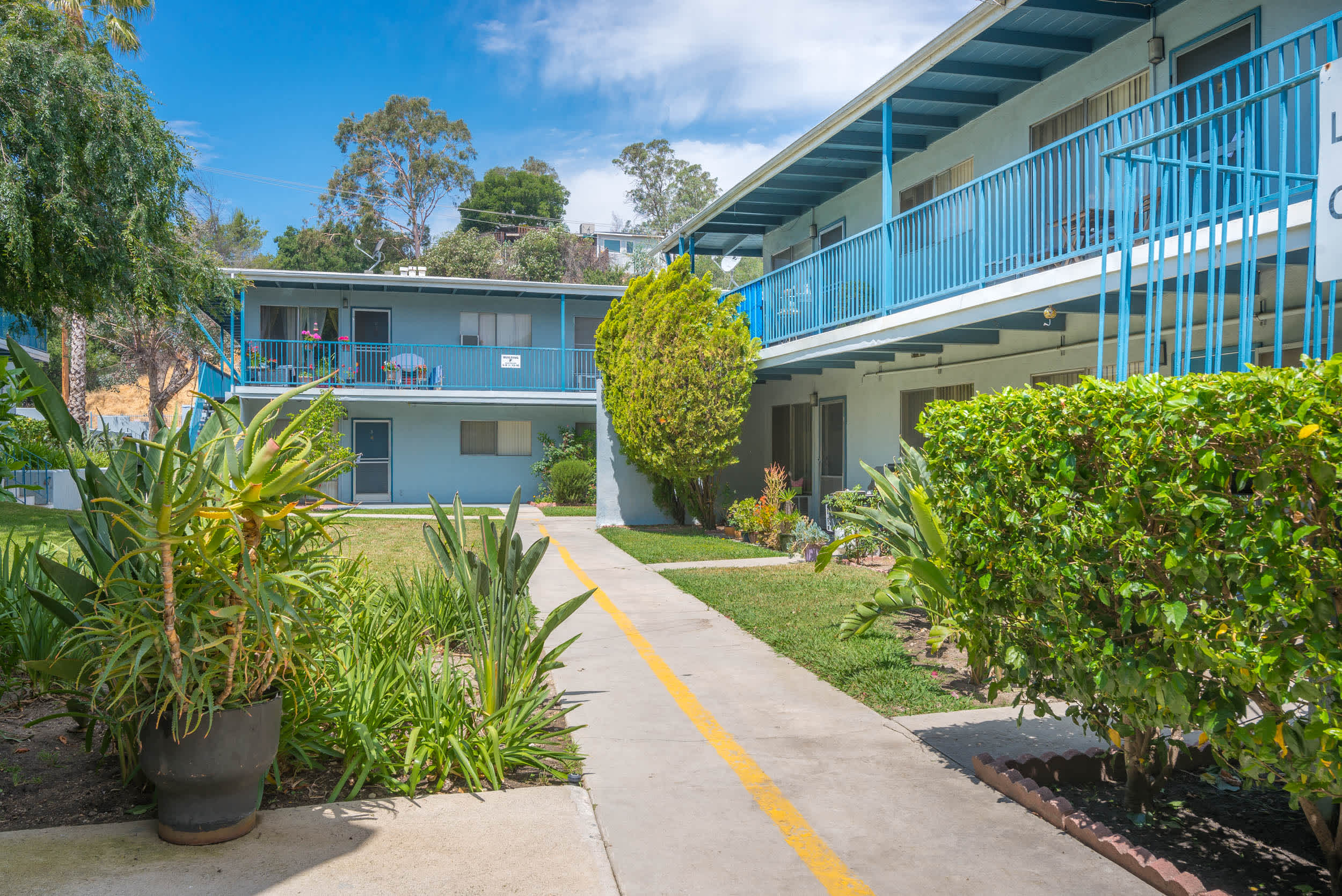 Sunland Park Apartments – photo 3