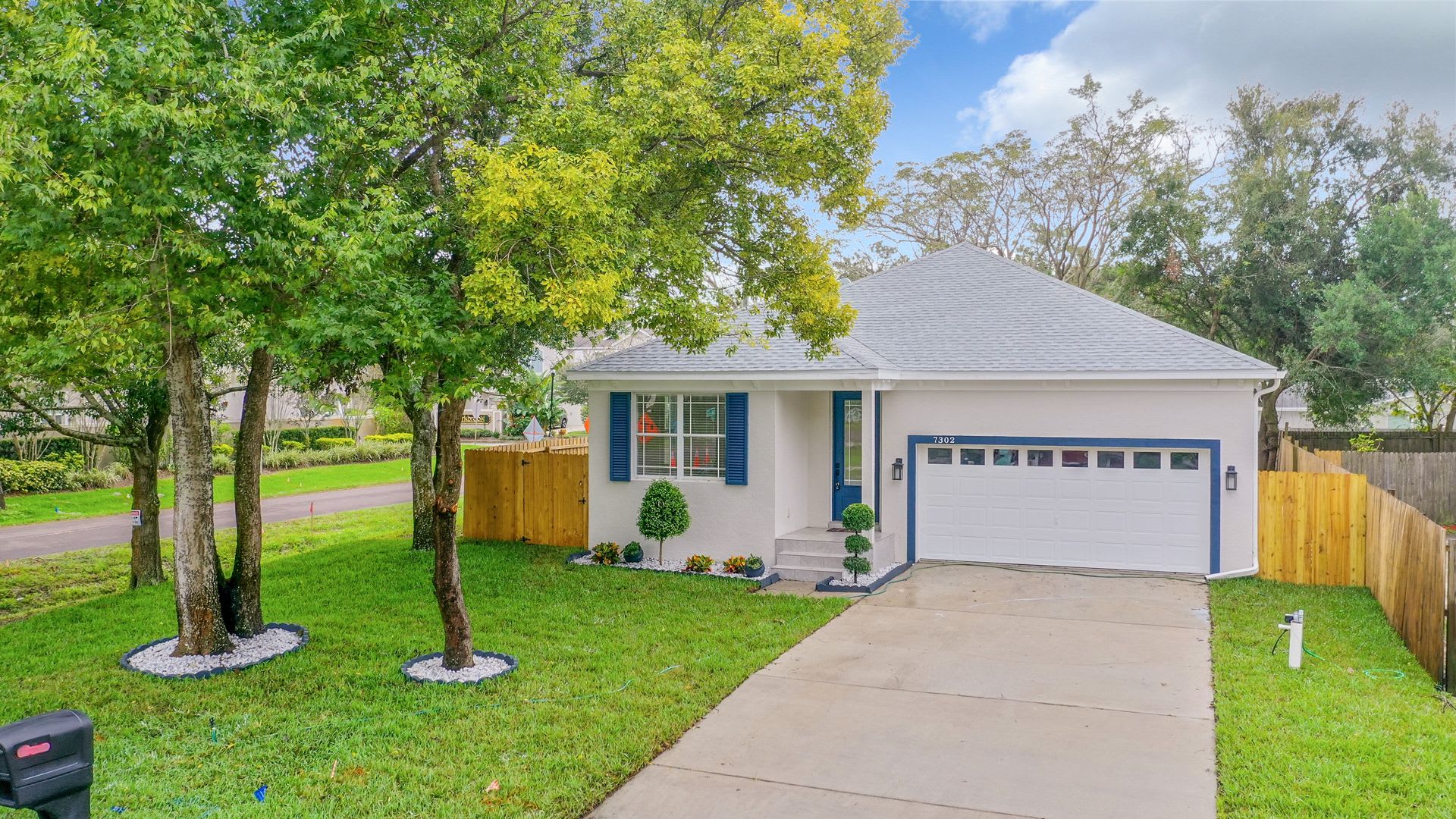 Beautifully Remodeled Citrus Park House – photo 2