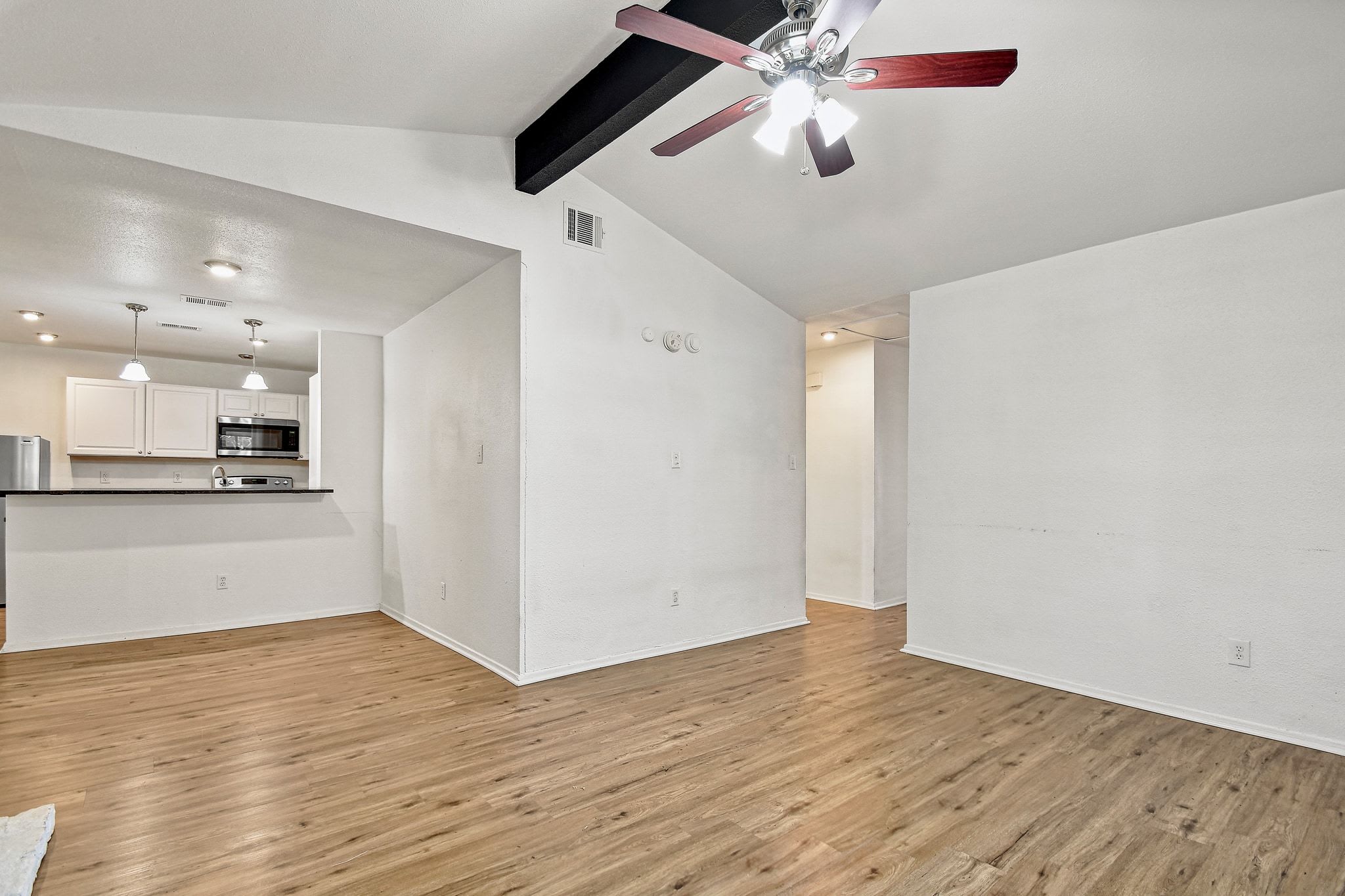 5623 Fountainwood Dr – photo 4