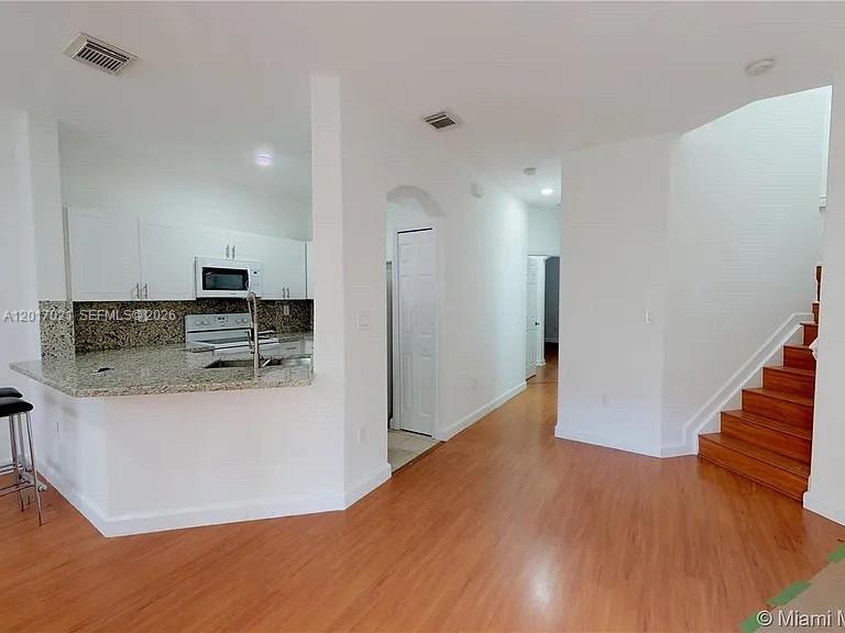 7772 Northwest 114th Place – photo 4