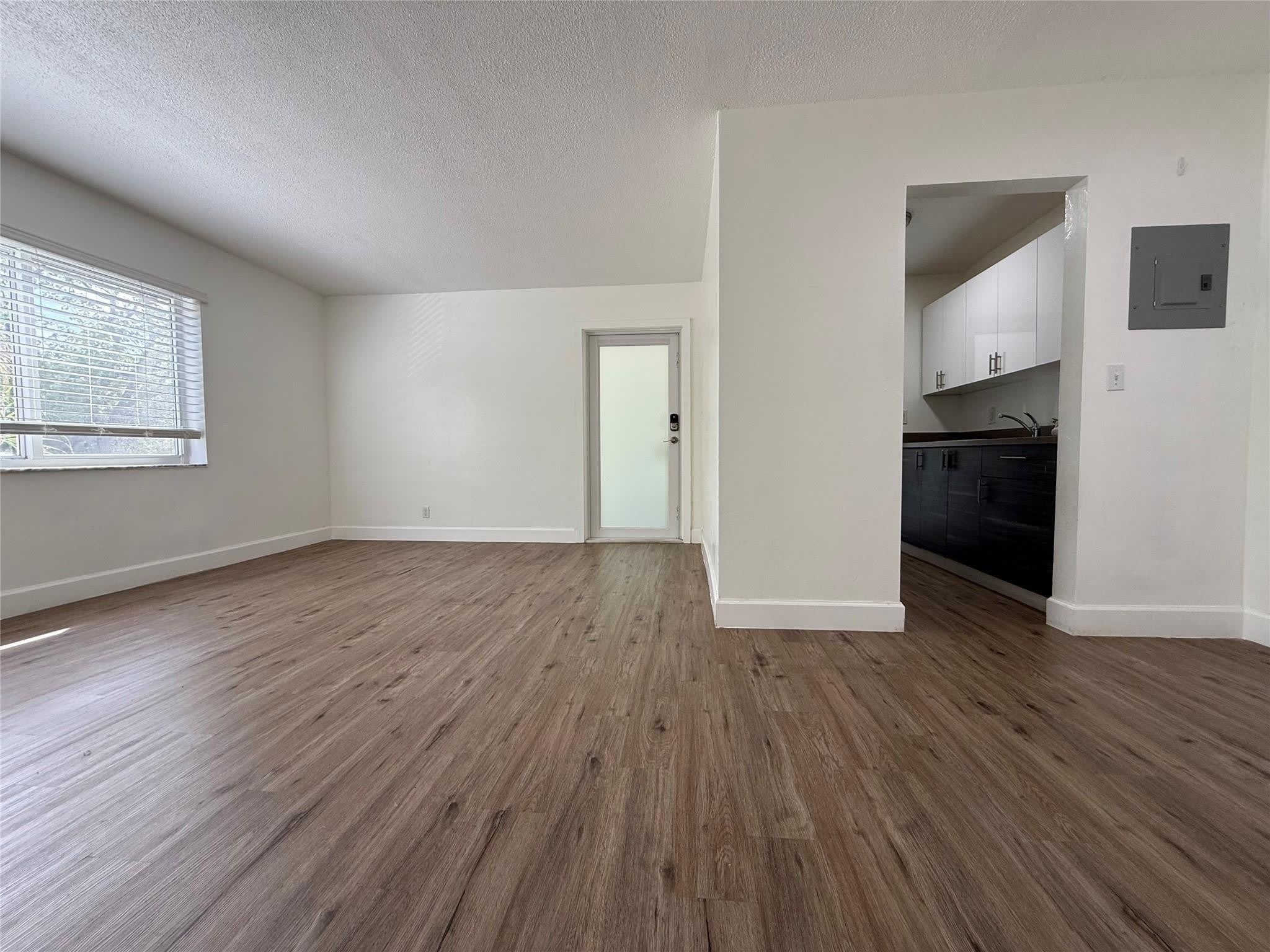 1857 Jefferson Street – photo 4