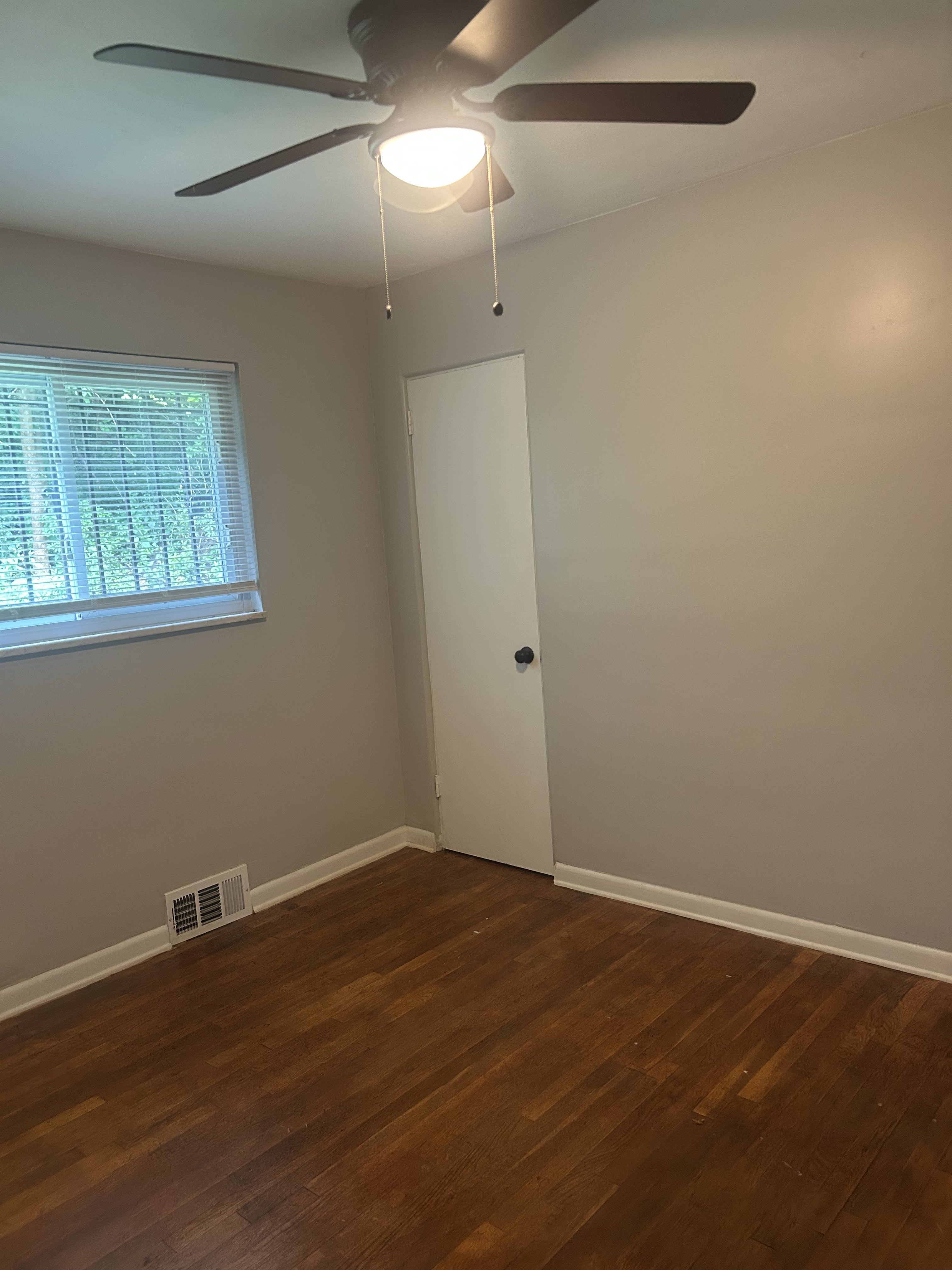 630 Dornbush Street – photo 2