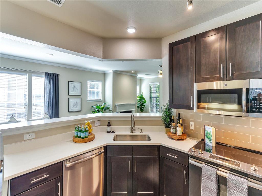 The Caruth Apartments – photo 2