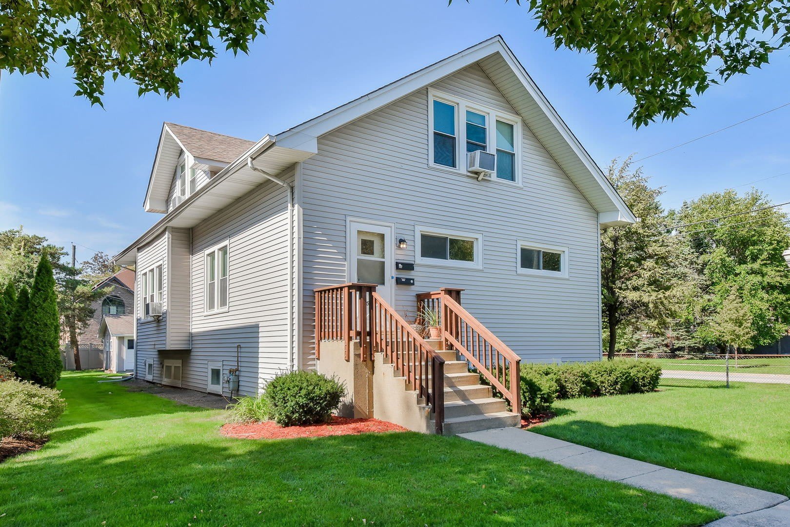 544 S Arlington Avenue – photo 1
