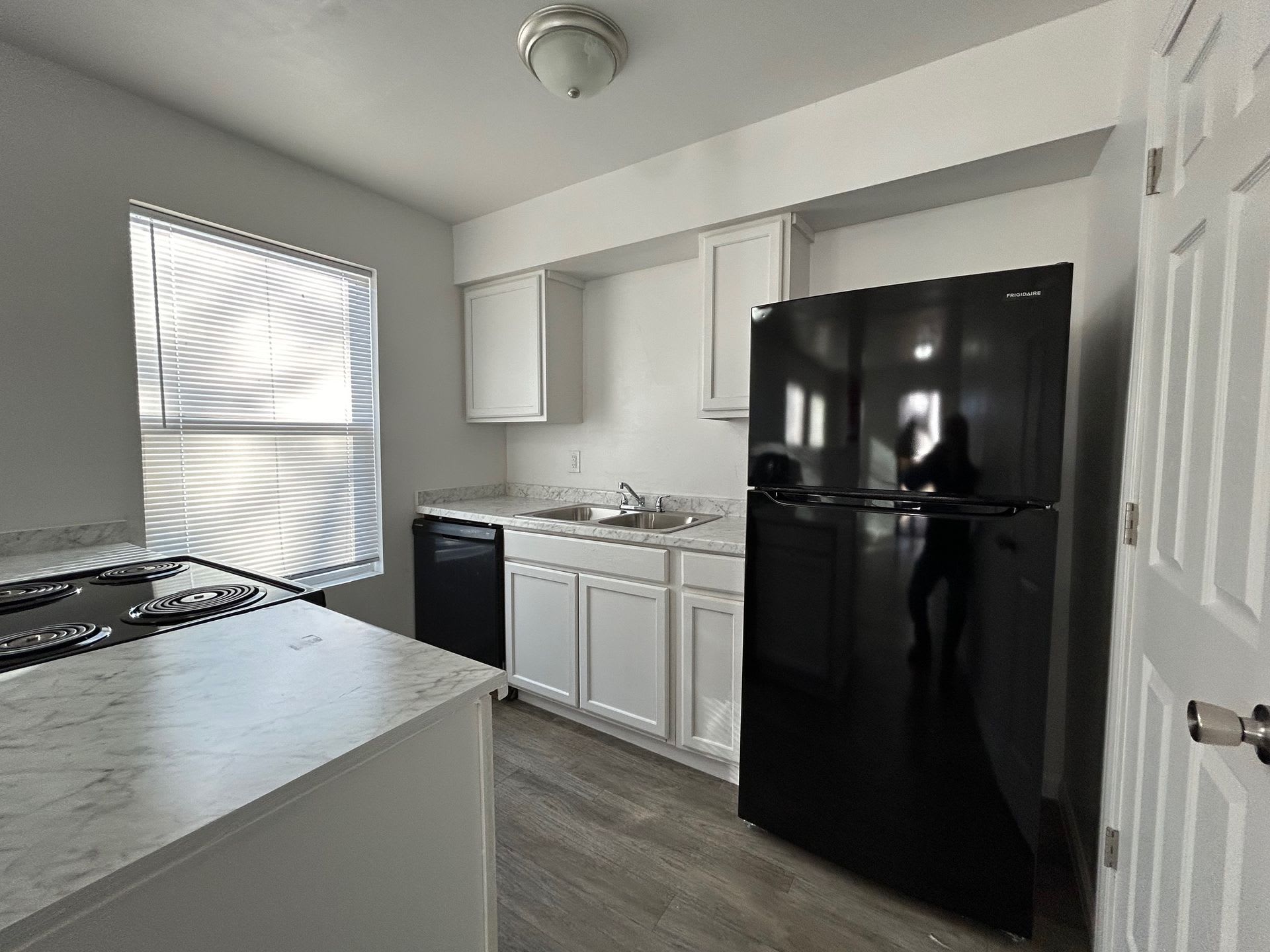 Village South Apartments – photo 2