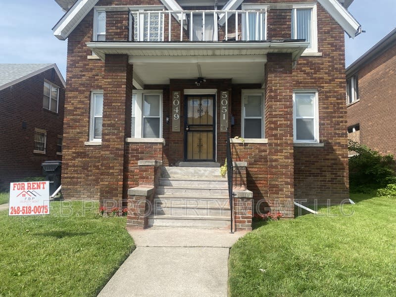 5049 Coplin St – photo 1