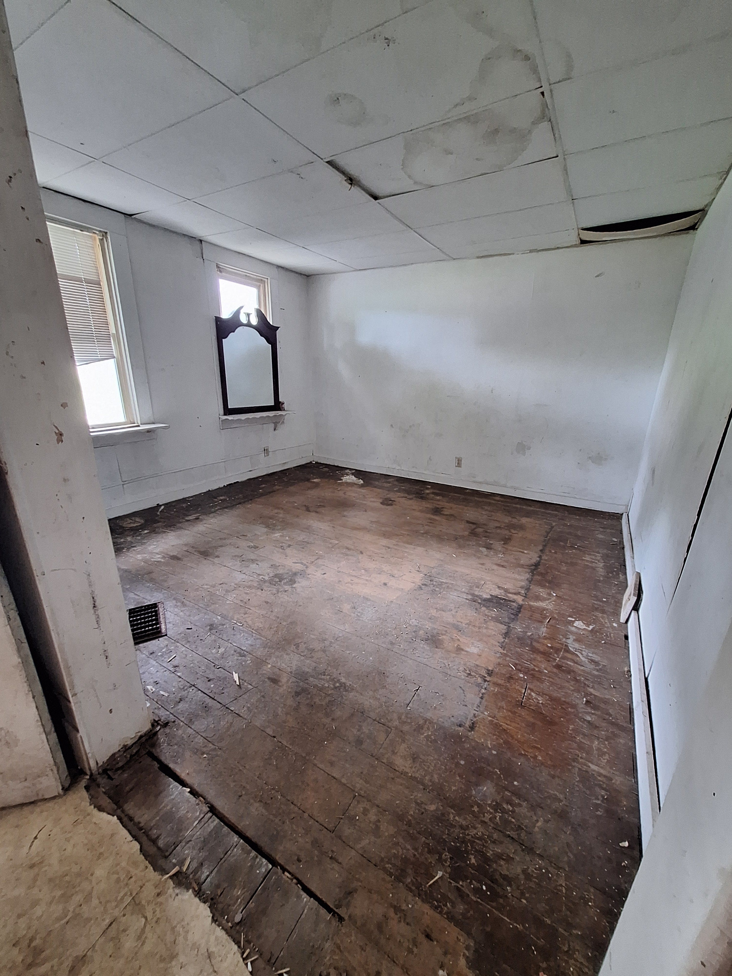 805 S Olive St – photo 2