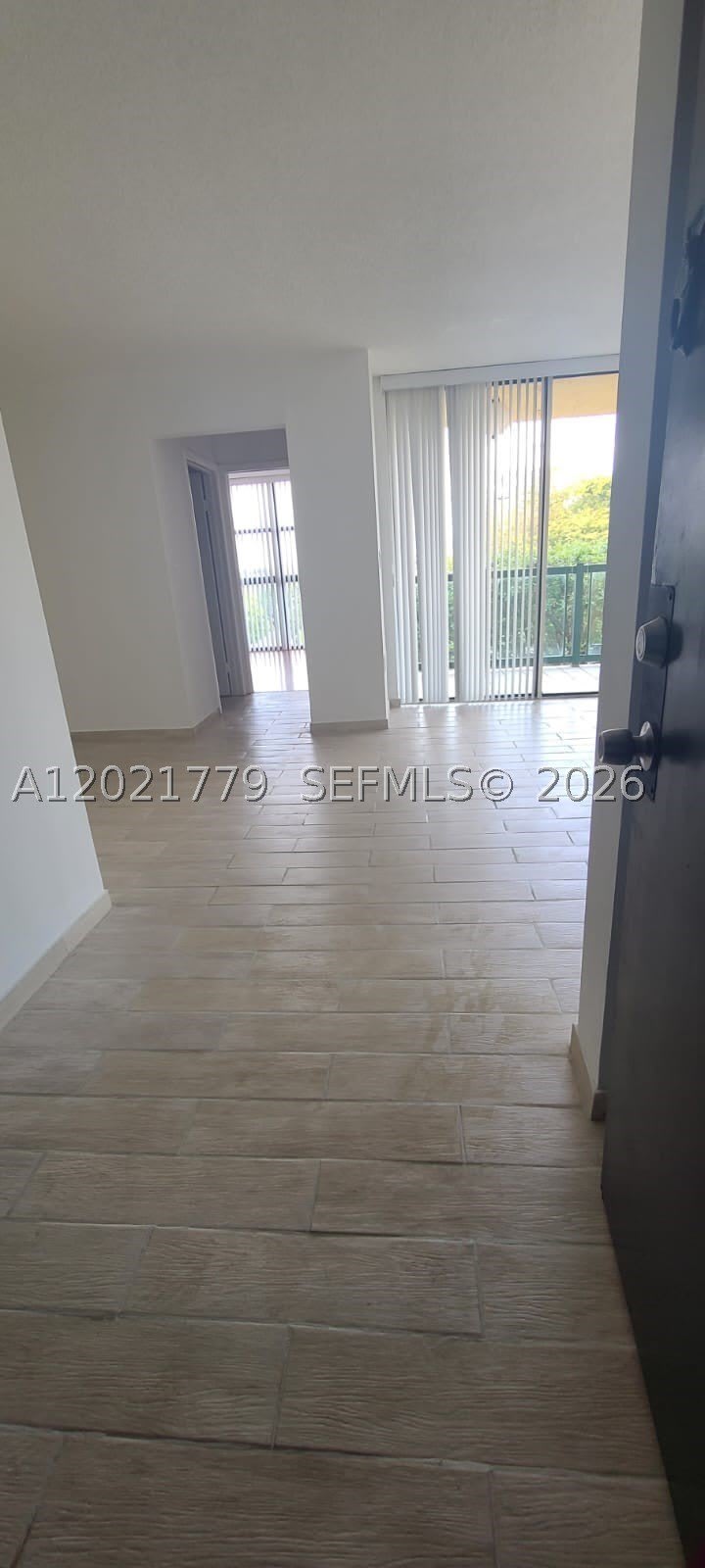 11800 SW 18th St – photo 1