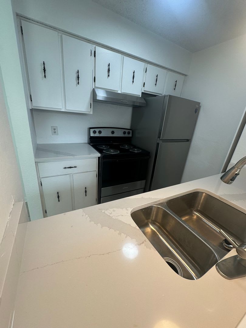 2BD/1.5BA Townhouse located on the Germantown/Memphis Line! – photo 3