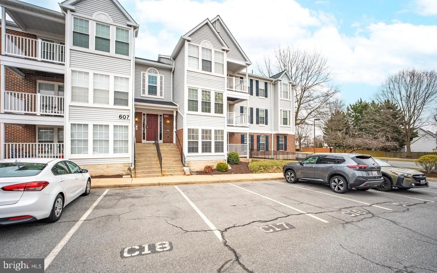 607 HIMES AVE #104 – photo 2