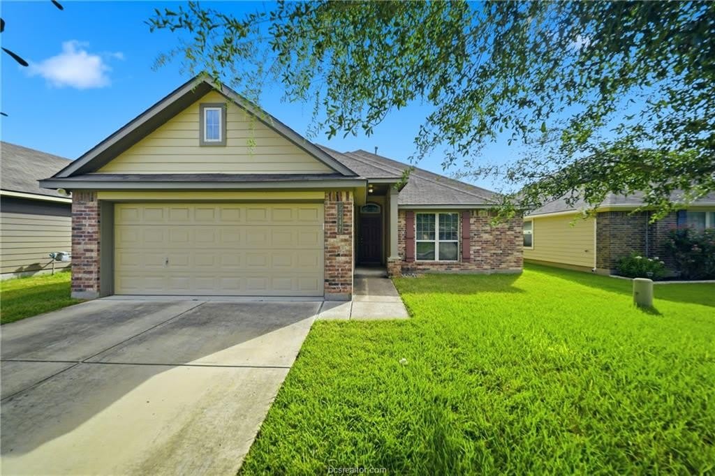 5247 Sagewood Drive – photo 1