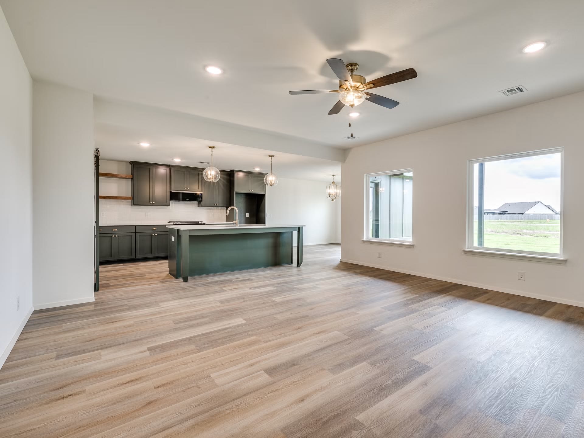 3442 E 153rd St S – photo 4